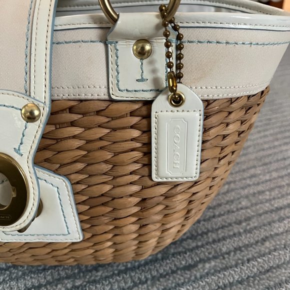 Coach White Wicker Weave Bag - Picture 10 of 11